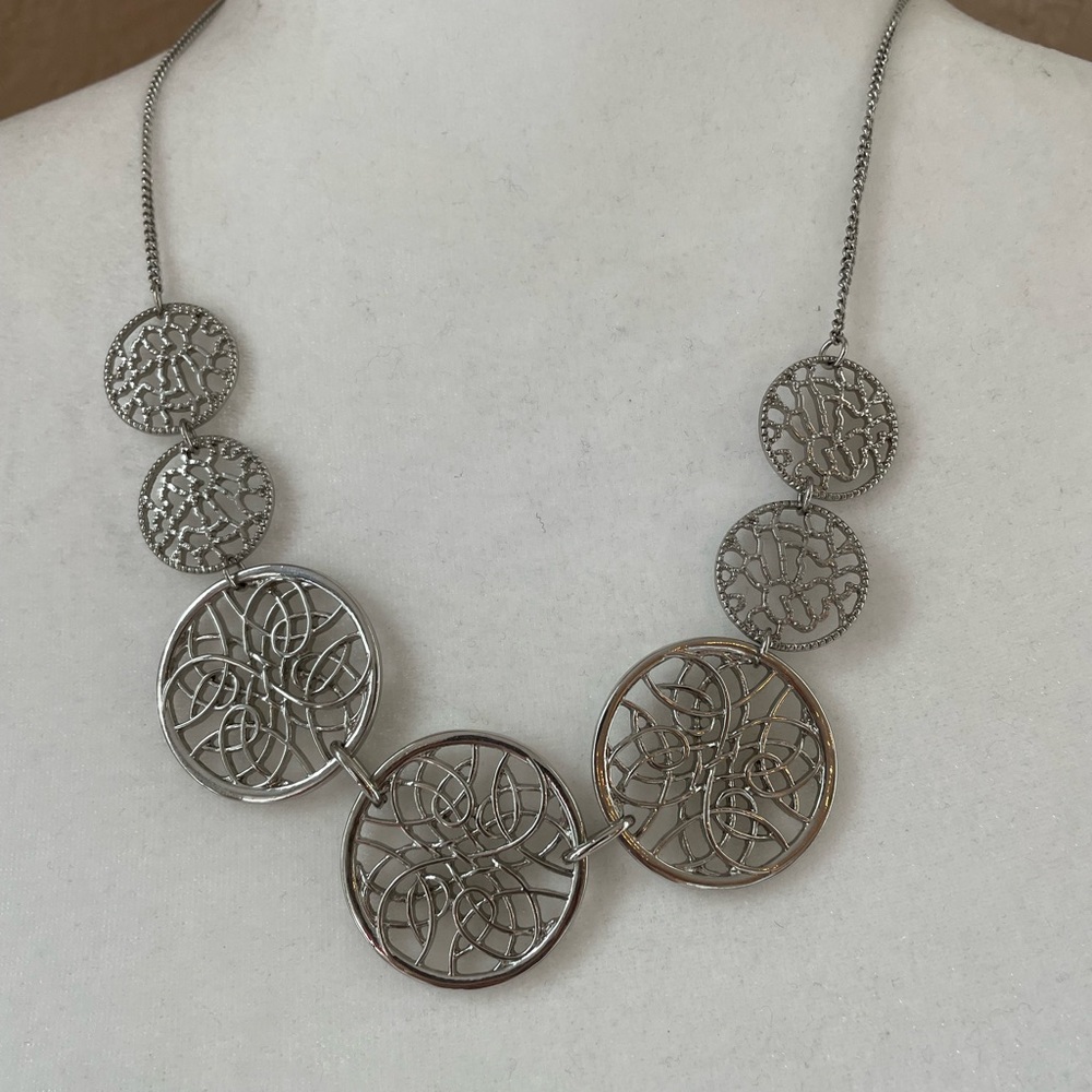 Bancroft Ivy Metal Statement Necklace from Stitch Fix | EUC
